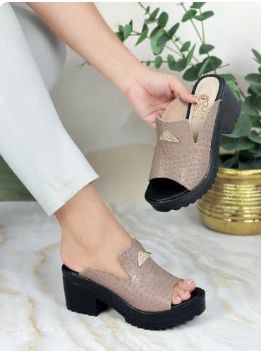 "CUERO" - SANDALIA OrthoGlam